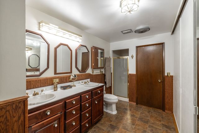 12515 N Fairwood Dr, Spokane, WA 99218