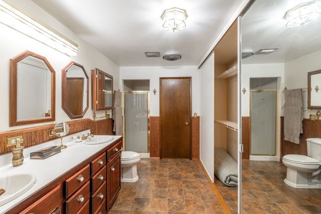 12515 N Fairwood Dr, Spokane, WA 99218