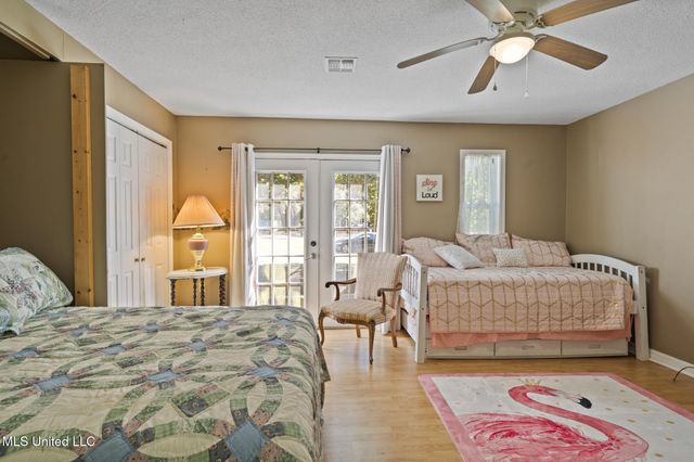 809 Ruth Avenue, Gulfport, MS 39501