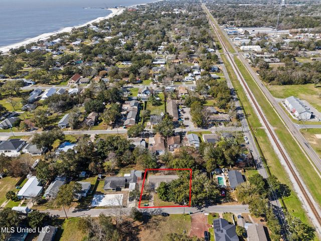 809 Ruth Avenue, Gulfport, MS 39501