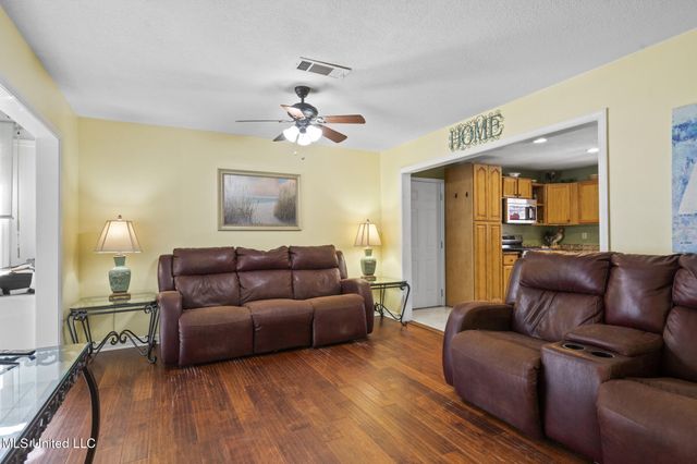 809 Ruth Avenue, Gulfport, MS 39501