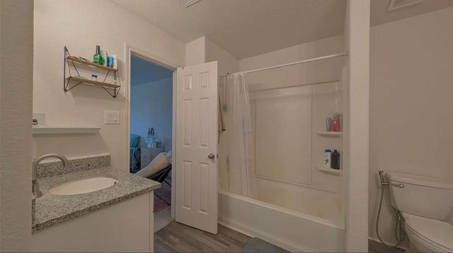 2009 6th Street, Hempstead, TX 77445