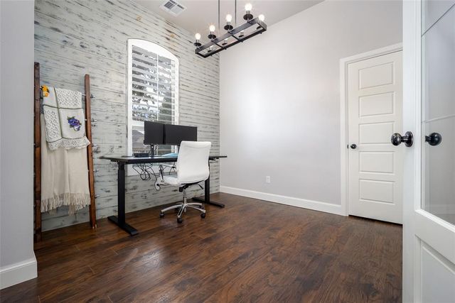 1307 Presidio Drive, Norman, OK 73072