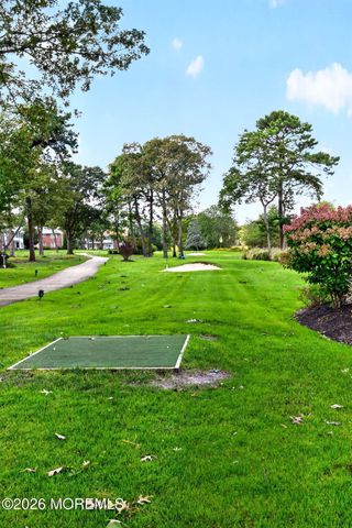 102 Edinburgh Lane F, Lakewood, NJ 08701