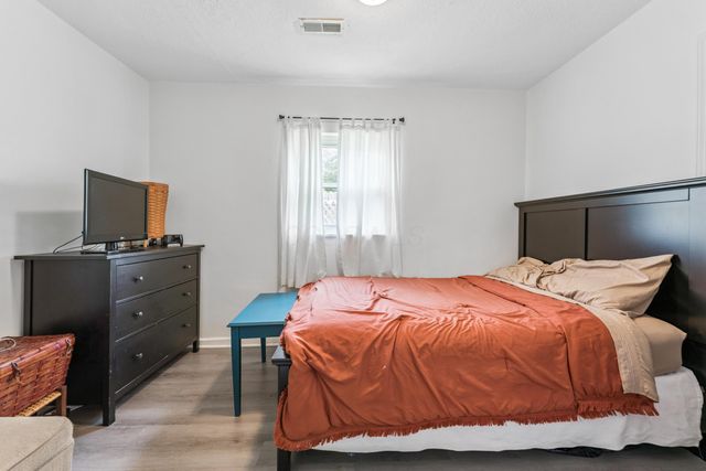 102 Leroy Street, Buckeye Lake, OH 43008