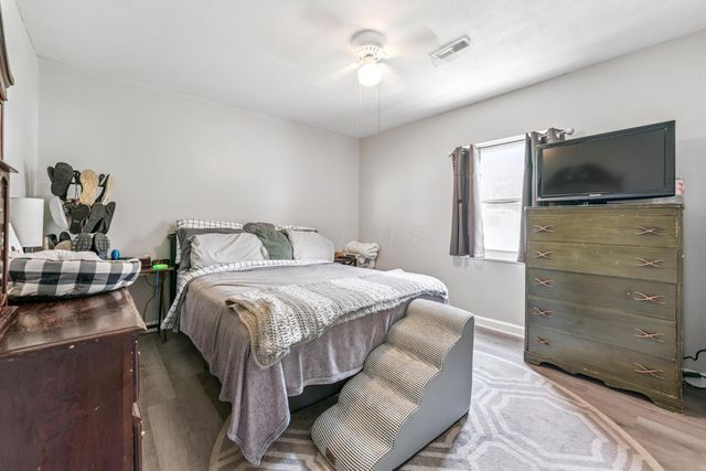 102 Leroy Street, Buckeye Lake, OH 43008