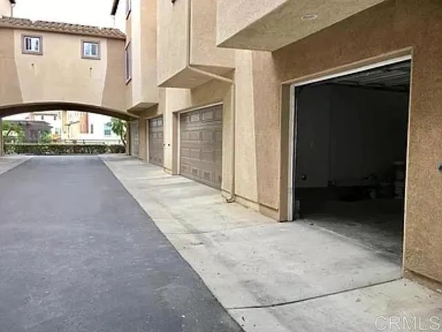 516 Almond Rd Road, San Marcos, CA 92078