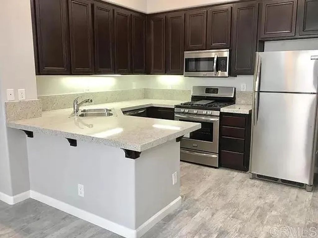516 Almond Rd Road, San Marcos, CA 92078