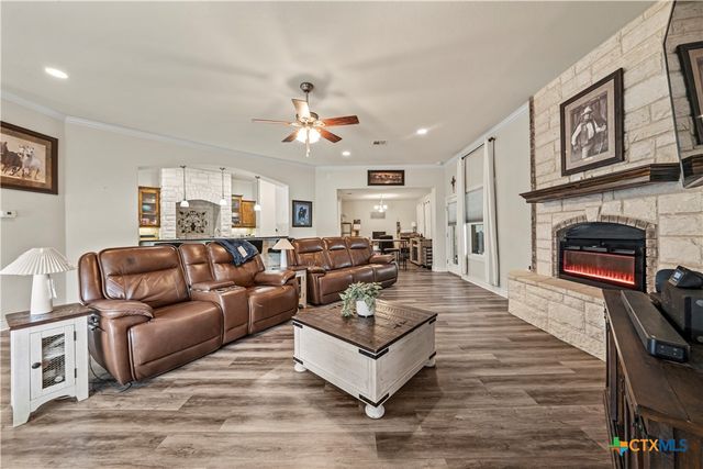 522 County Road 3371, Kempner, TX 76539