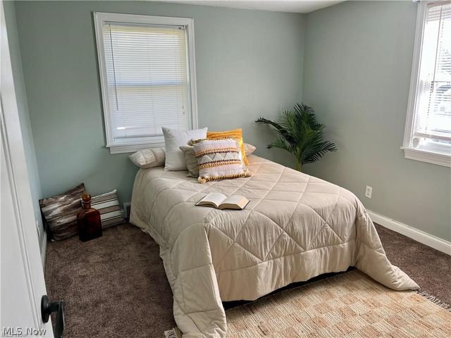 627 Poland Avenue, Struthers, OH 44471