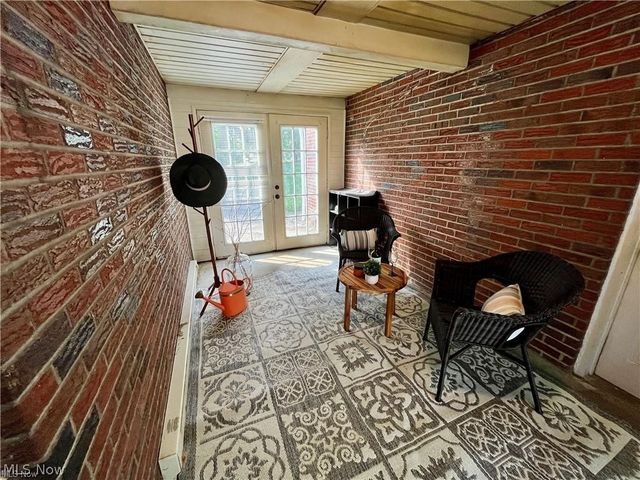 627 Poland Avenue, Struthers, OH 44471