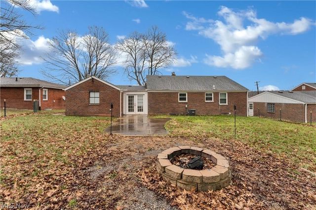 627 Poland Avenue, Struthers, OH 44471