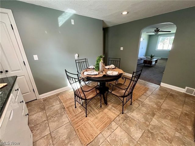 627 Poland Avenue, Struthers, OH 44471