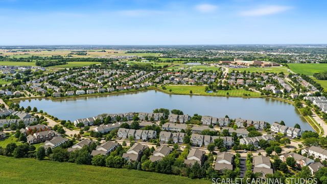 501 Valentine Way, Oswego, IL 60543