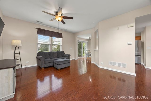 501 Valentine Way, Oswego, IL 60543