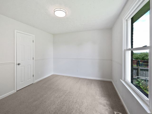 1317 Sonja Dr, Clarksville, TN 37042