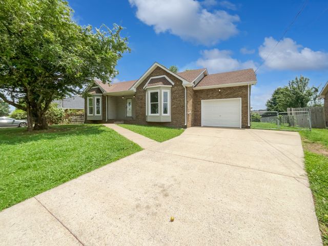 1317 Sonja Dr, Clarksville, TN 37042