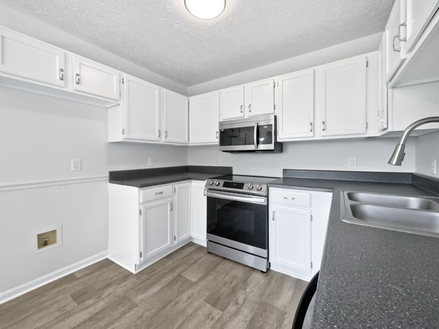 1317 Sonja Dr, Clarksville, TN 37042
