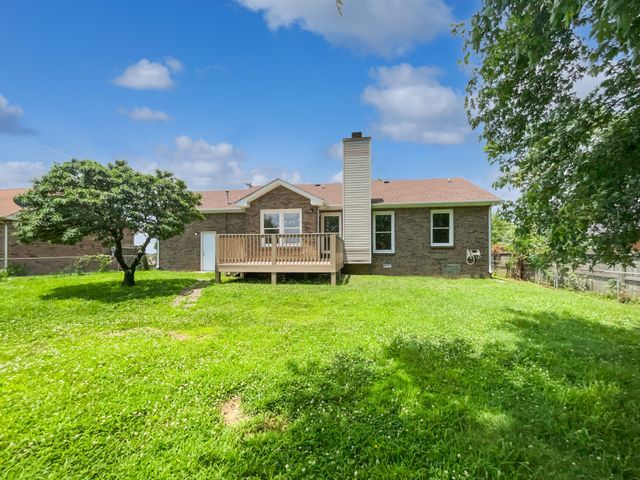 1317 Sonja Dr, Clarksville, TN 37042