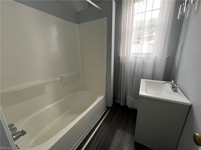 901 Grayson ST, Norfolk, VA 23523