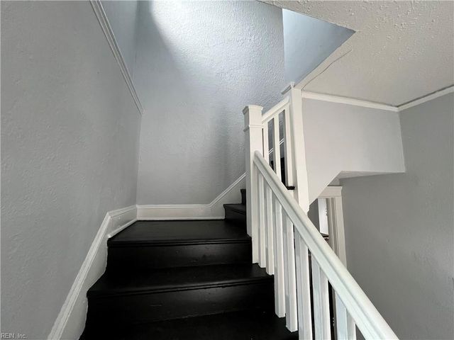 901 Grayson ST, Norfolk, VA 23523