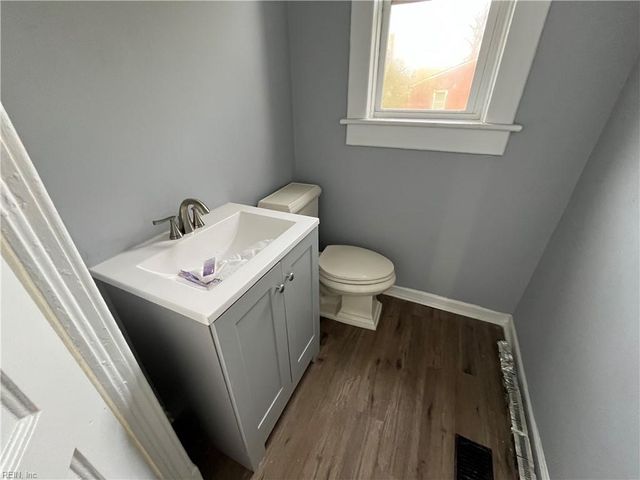 901 Grayson ST, Norfolk, VA 23523