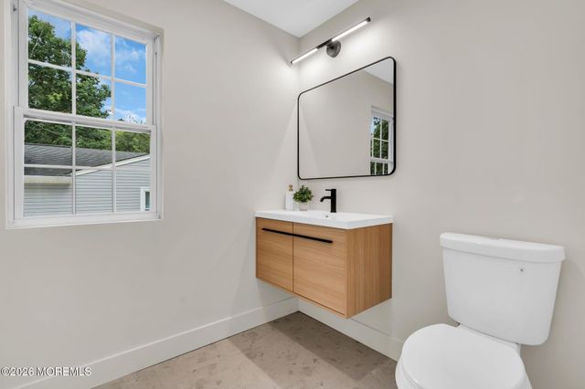 1001 Vessel Lane, Manahawkin, NJ 08050