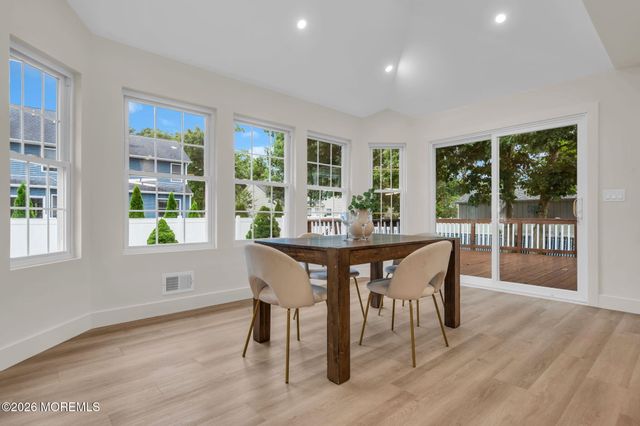 1001 Vessel Lane, Manahawkin, NJ 08050