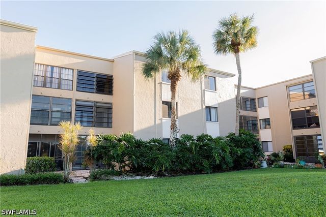 3655 Boca Ciega DR 306, Naples, FL 34112