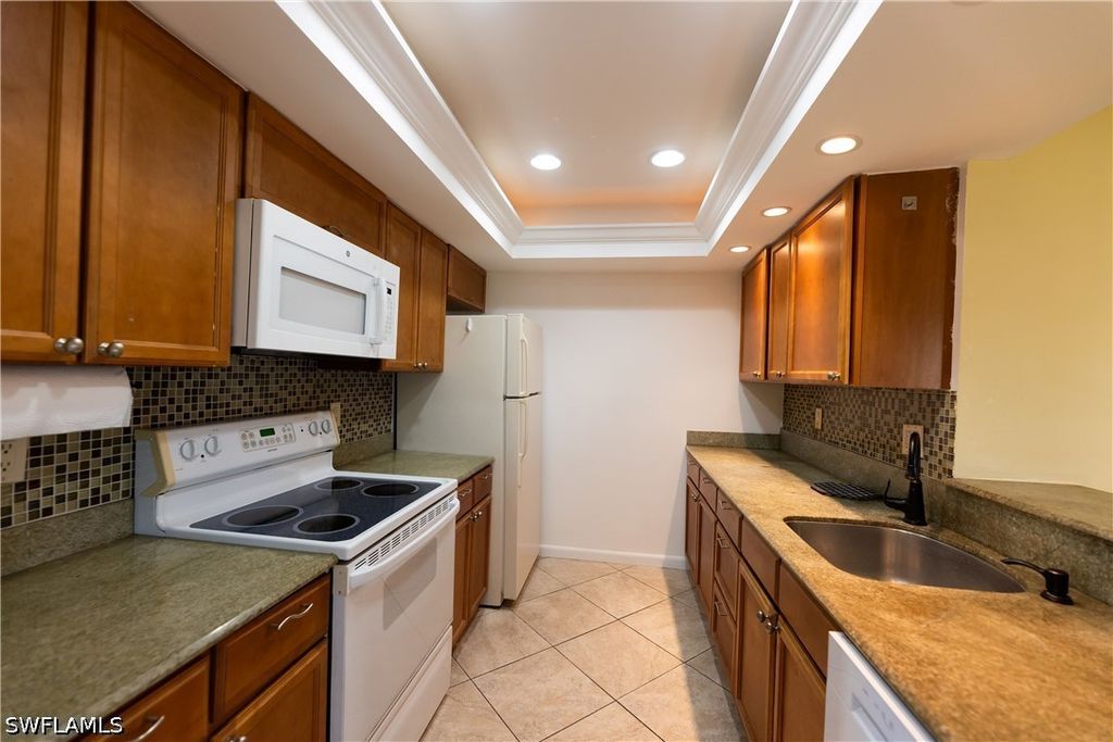 3655 Boca Ciega DR 306, Naples, FL 34112