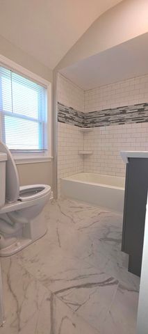 10118 S Luella Avenue, Chicago, IL 60617