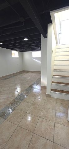 10118 S Luella Avenue, Chicago, IL 60617
