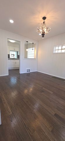 10118 S Luella Avenue, Chicago, IL 60617