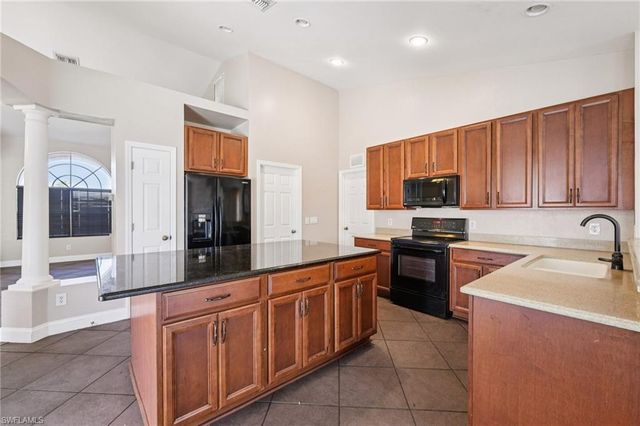 18310 Plumbago CT, Lehigh Acres, FL 33972