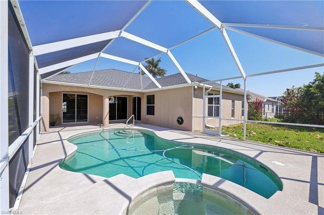 18310 Plumbago CT, Lehigh Acres, FL 33972
