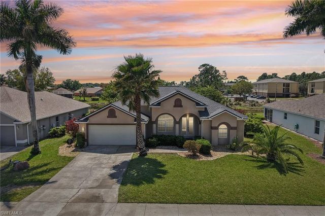 18310 Plumbago CT, Lehigh Acres, FL 33972