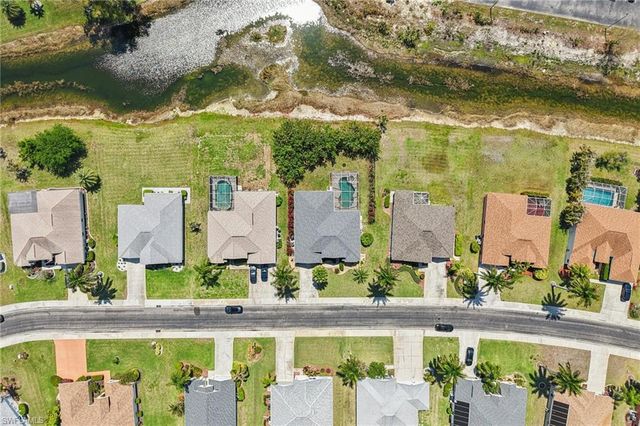 18310 Plumbago CT, Lehigh Acres, FL 33972