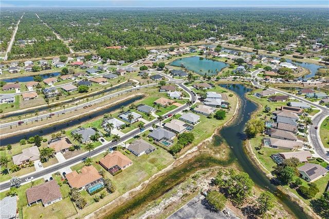 18310 Plumbago CT, Lehigh Acres, FL 33972