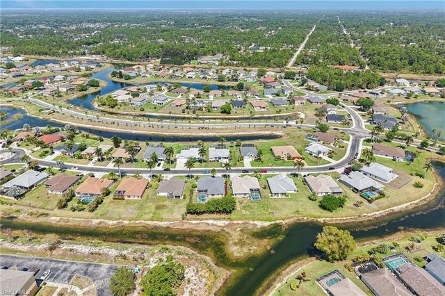 18310 Plumbago CT, Lehigh Acres, FL 33972