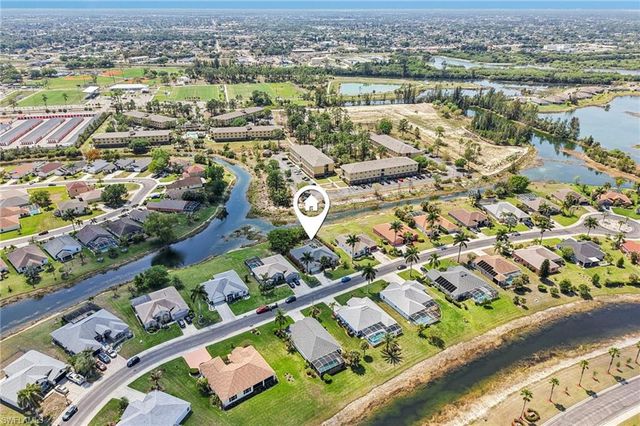 18310 Plumbago CT, Lehigh Acres, FL 33972