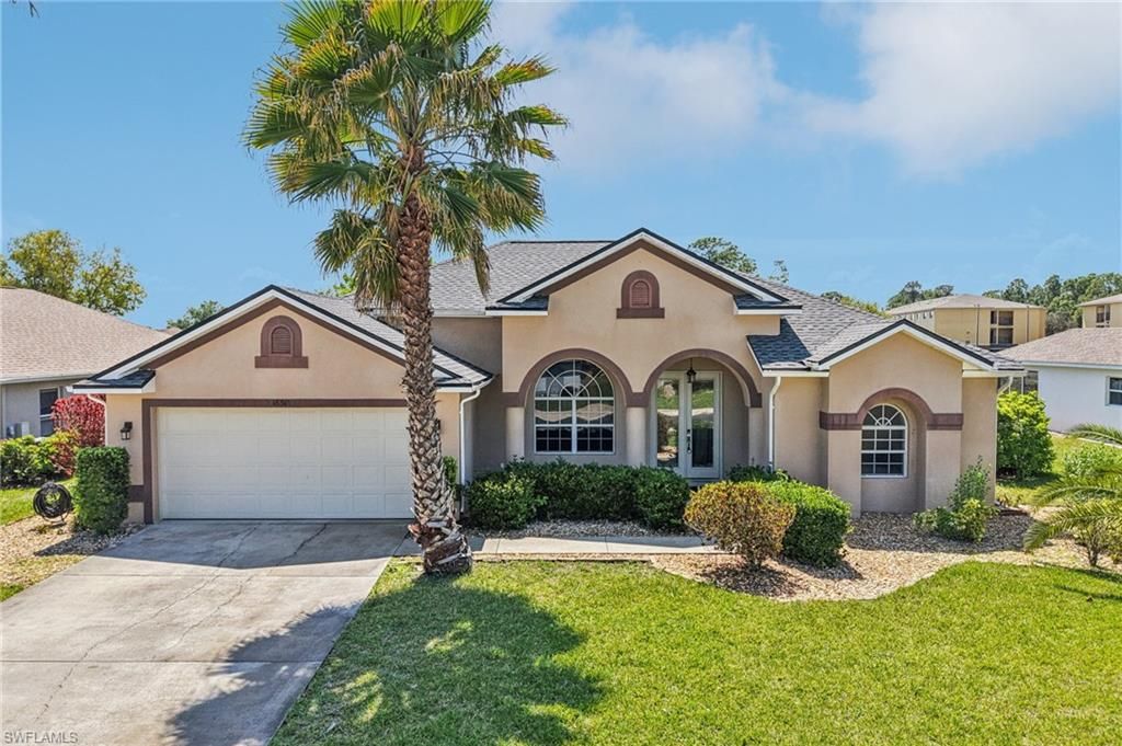 18310 Plumbago CT, Lehigh Acres, FL 33972