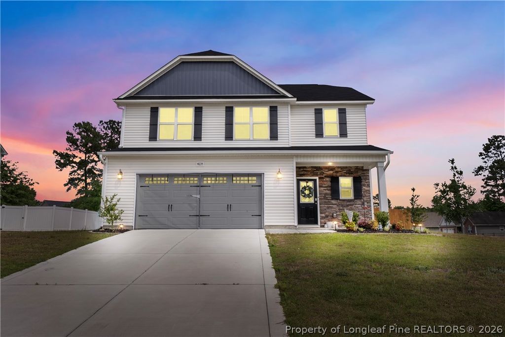 4635 Scenic Pines Drive, Hope Mills, NC 28348