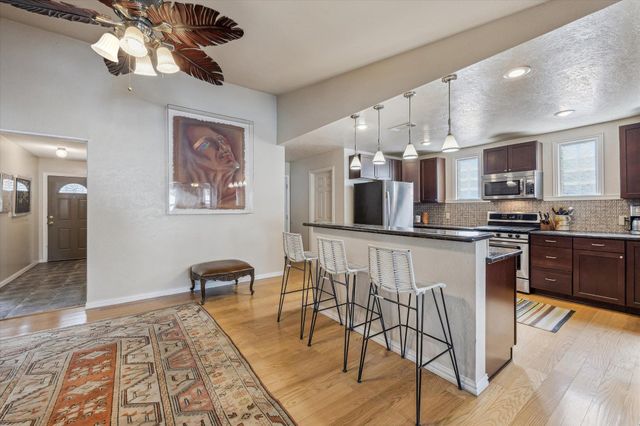 6702 Langston DR, Austin, TX 78723