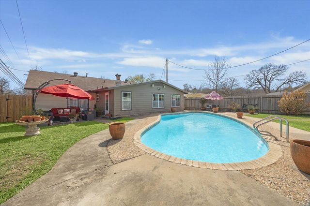 6702 Langston DR, Austin, TX 78723