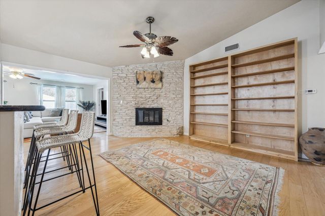 6702 Langston DR, Austin, TX 78723