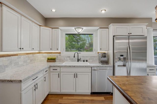 3941 Brook ROAD, Franksville, WI 53126