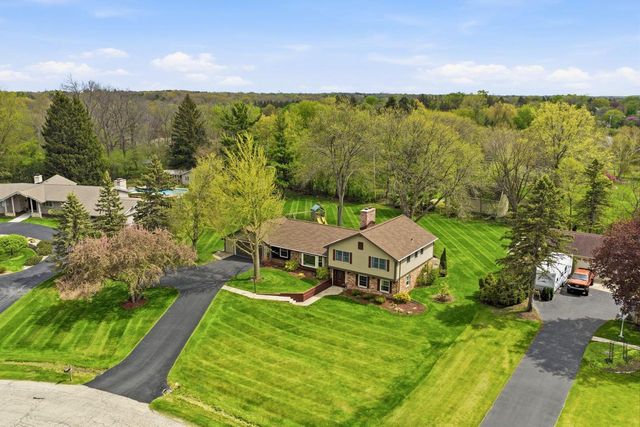 3941 Brook ROAD, Franksville, WI 53126