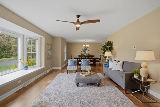 3941 Brook ROAD, Franksville, WI 53126