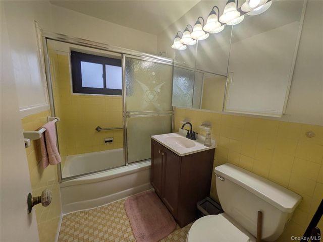 87-56 Francis Lewis Boulevard B45, Hollis, NY 11423