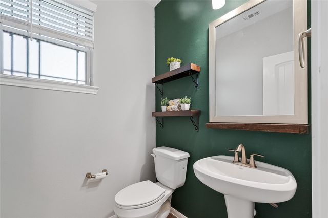 9607 Mystic Way, Mont Belvieu, TX 77523